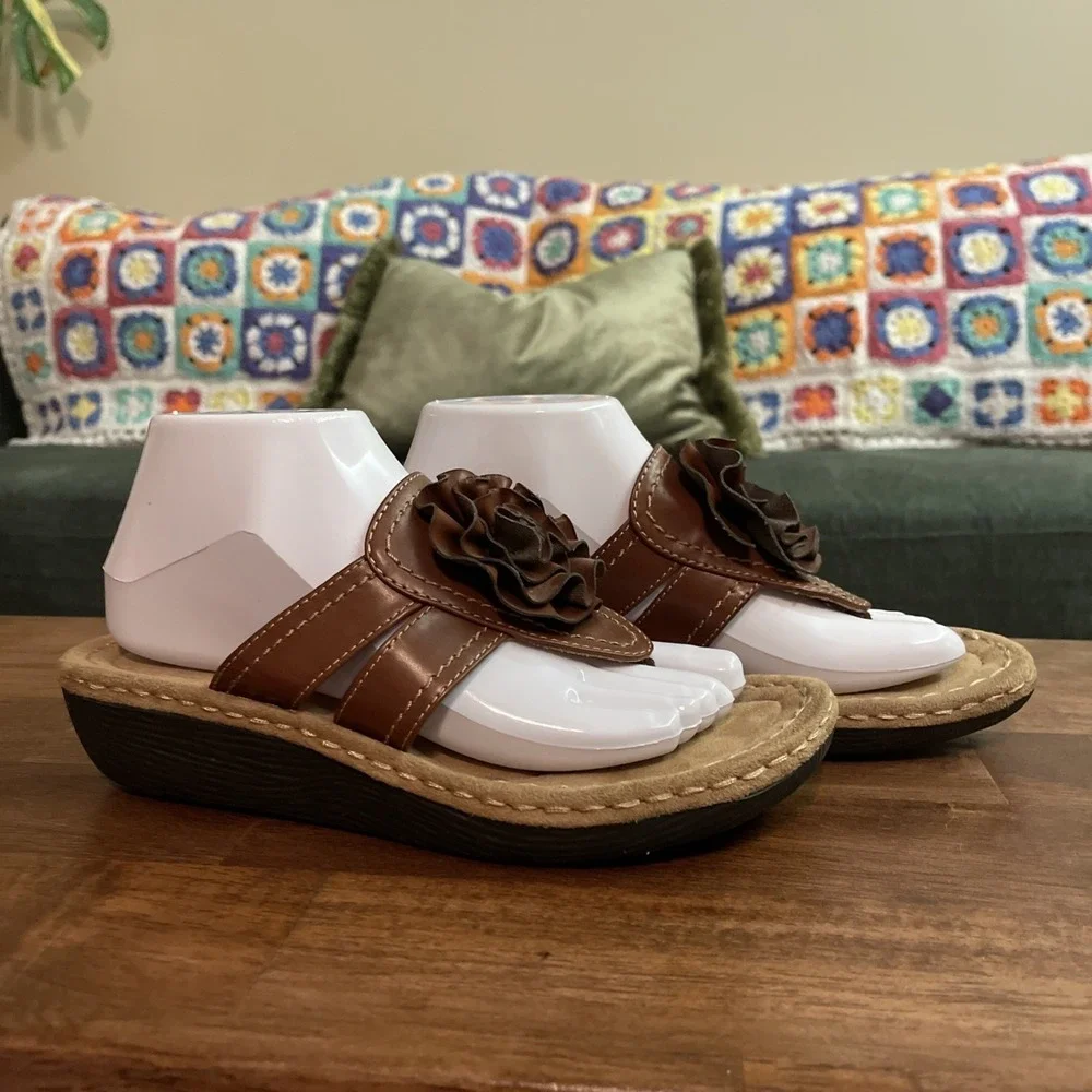 Cliffs by White Mountain Brown Floral Slide Sandals Womens 8 Casual Boho Leather